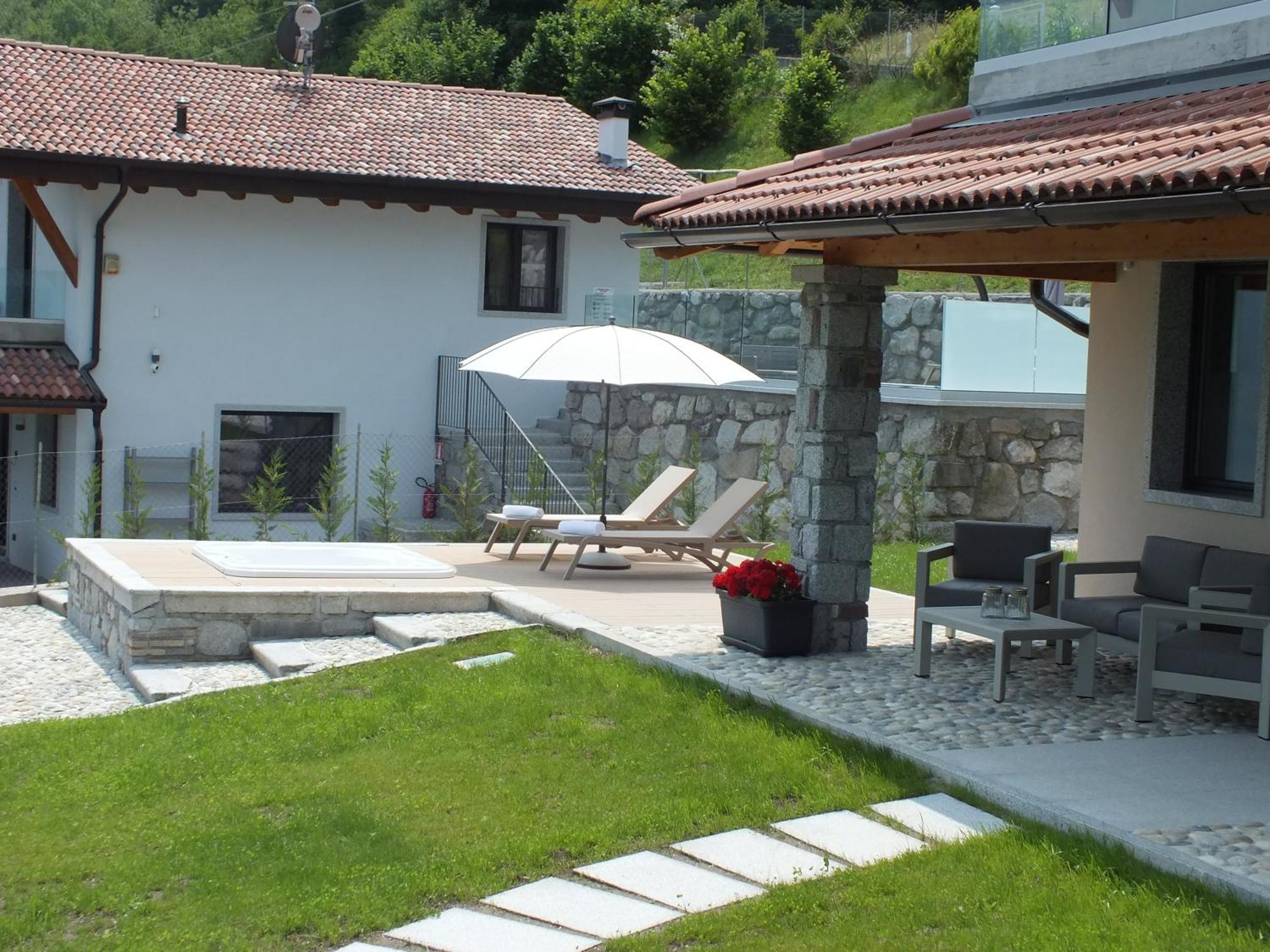 Rocca D'Anfo B&B-Apartments Lake View Eksteriør billede